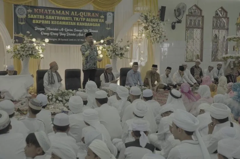 Pj Bupati HSS Minta 276 Santri BKPRMI Mengamalkan Al Qur’an