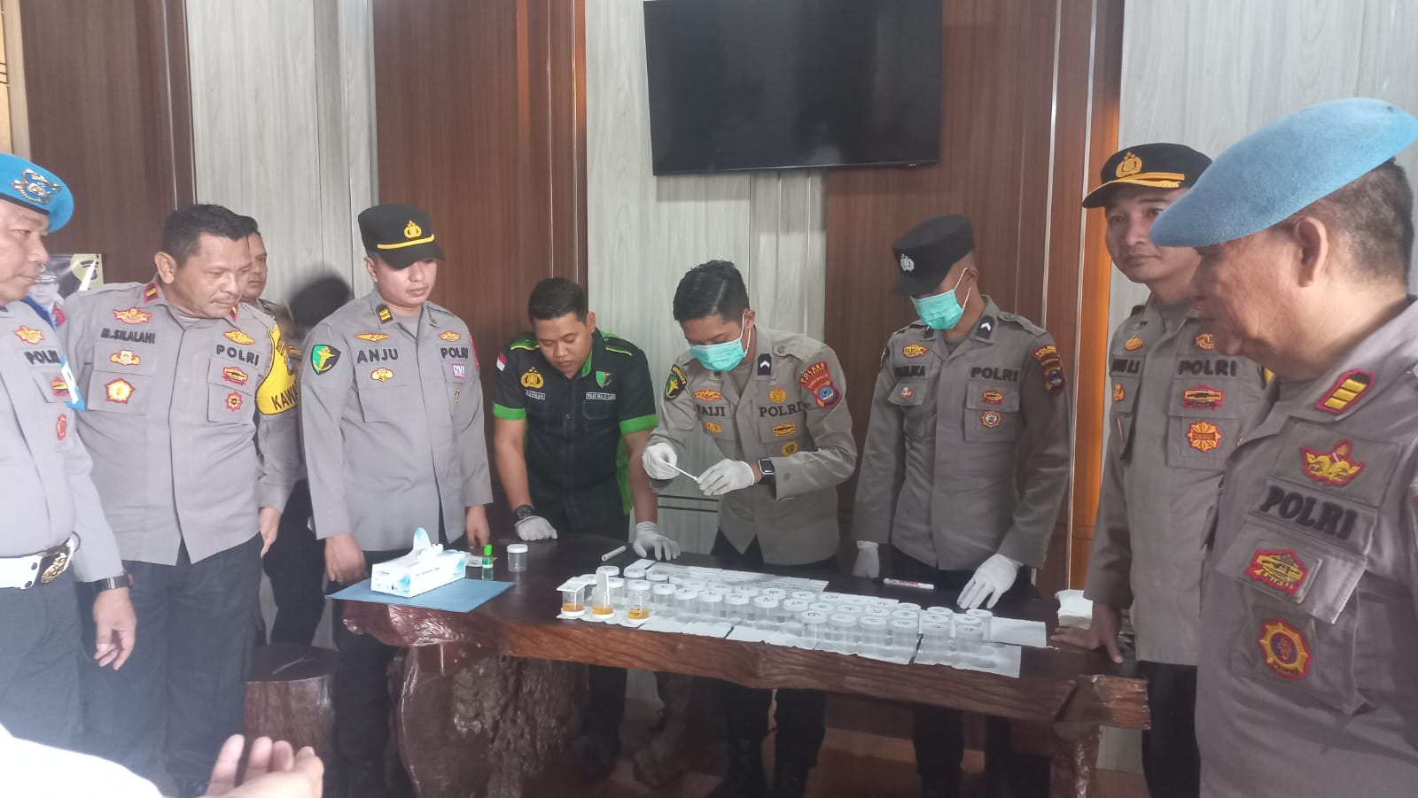 Ini Hasil Tes Urine Ratusan Personel Polres Kotabaru