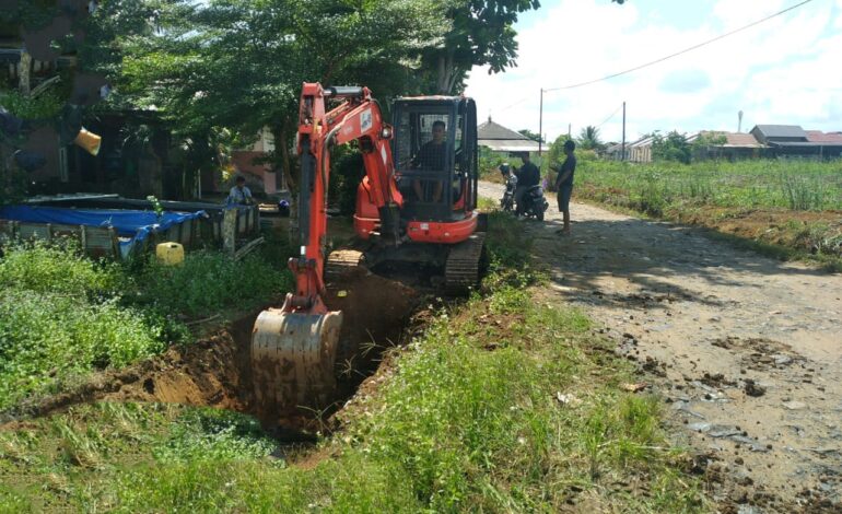 Warga Banjarbaru Sampaikan Terima Kasih kepada Walikota atas Perbaikan Jalan Abadi 3