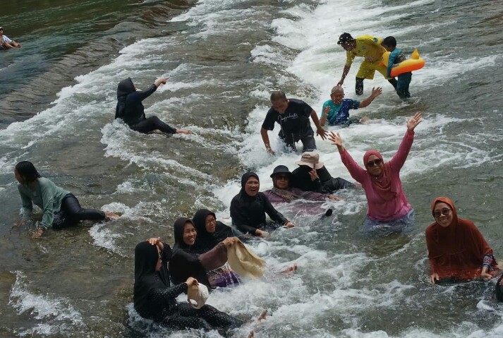 *Aksi Heroik Anggota Babinsa Kodim 0404/ME Selamatkan Warga Terseret Arus Sungai*