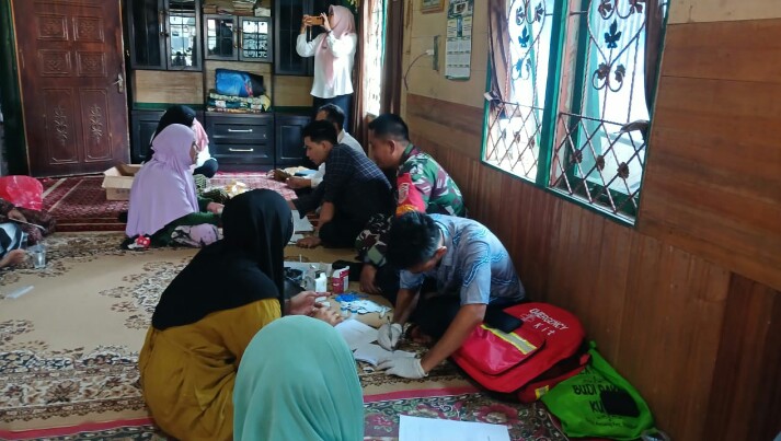 Babinsa Koramil 06/Barabai Pendampingan Posyandu Lansia Desa Ayuang