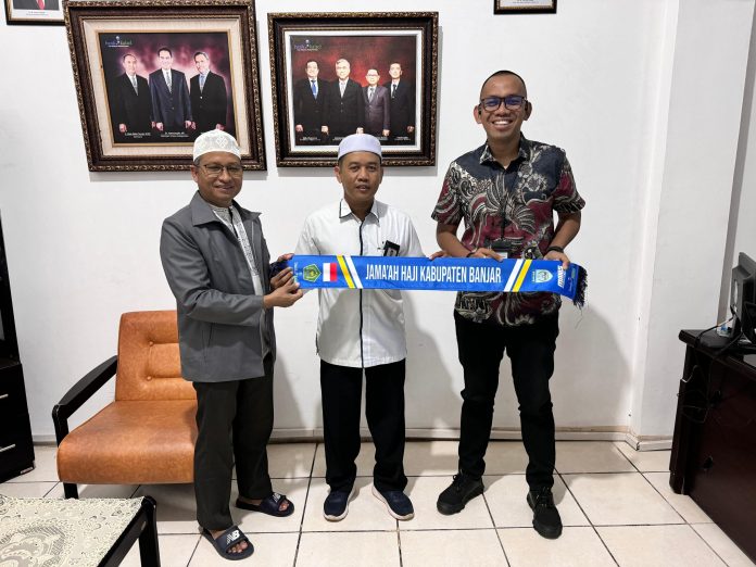 Jangan Terpisah dari Rombongan, Jamaah Calon Haji Dapat 475 Syal