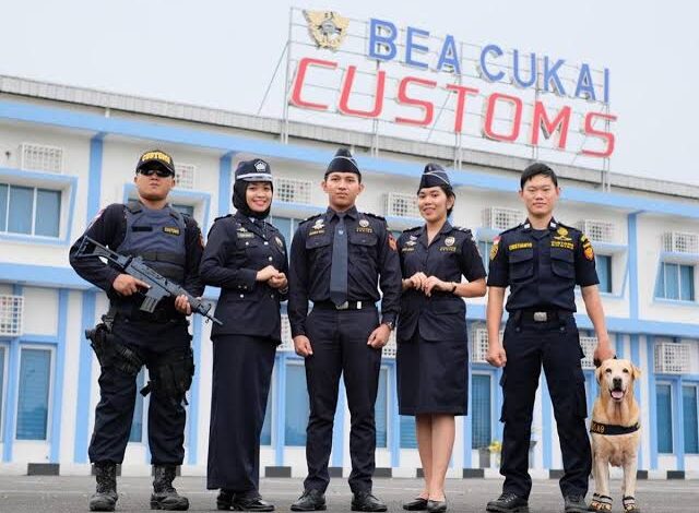 Pria Pemilik Tas Hermes Robek Tasnya di Depan Petugas Bea Cukai