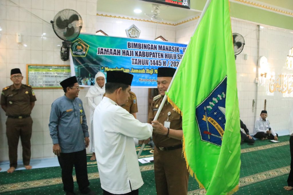 Pj. Bupati HSS Resmi Tutup Bimbingan Manasik Jamaah Haji: Harapan Menuju Kloter 13 dan 14