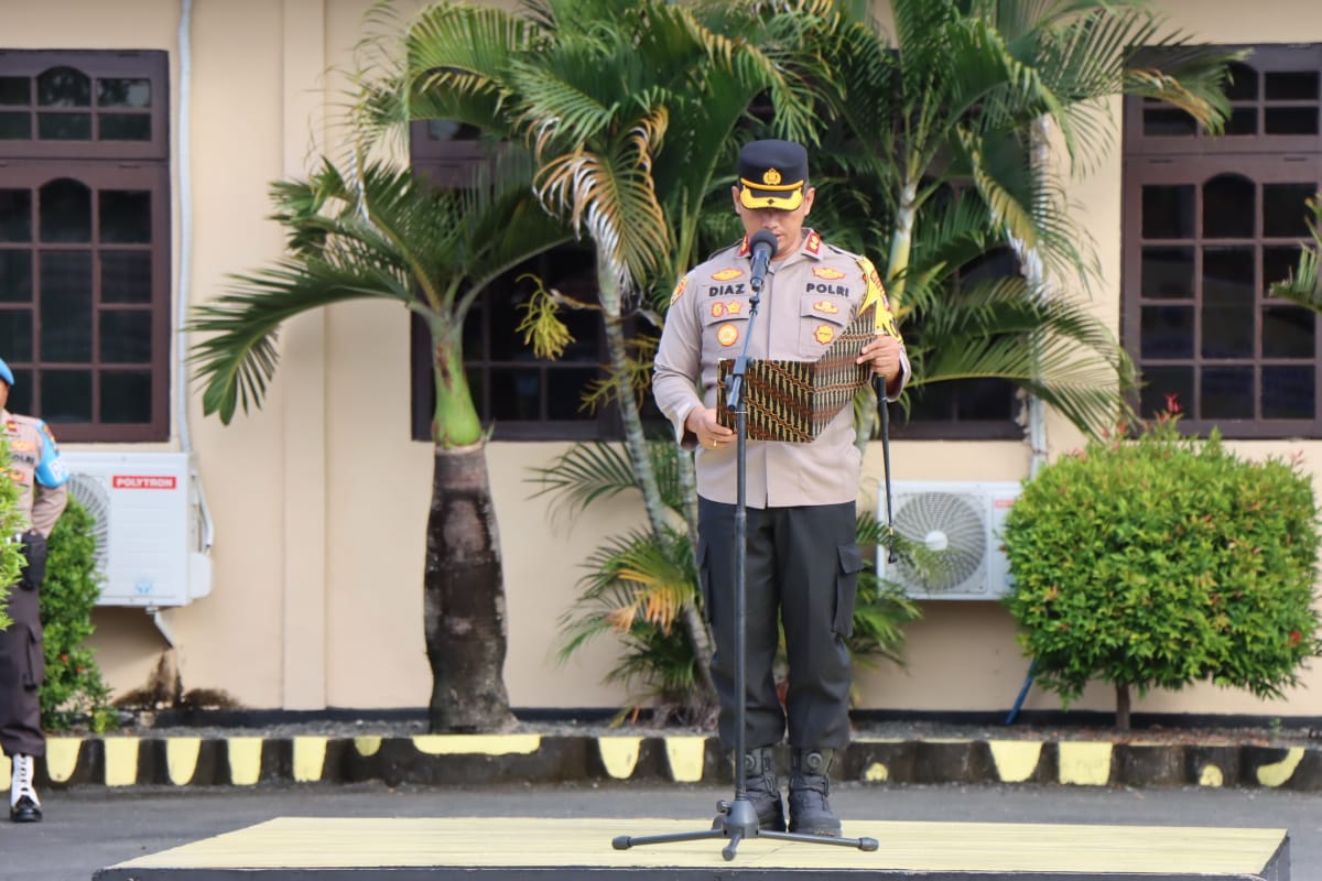 KAPOLRES BATOLA SOSIALISASIKAN KEPAHLAWANAN KJP. (P) DR. M. JASIN KEPADA PERSONIL POLRES BATOLA DAN SISWA LATJA DIKTUKBA TH.2024