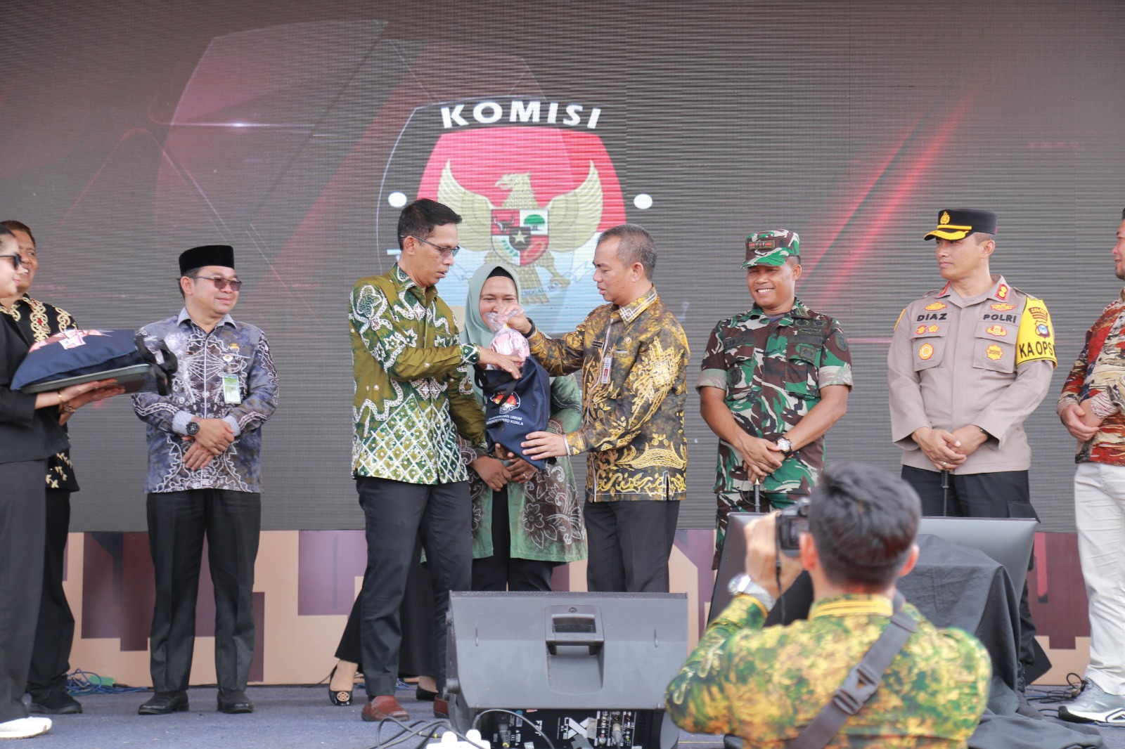 KPU Sosialisasikan Peluncuran PILBUP Dan CAWABUP BARITO KUALA
