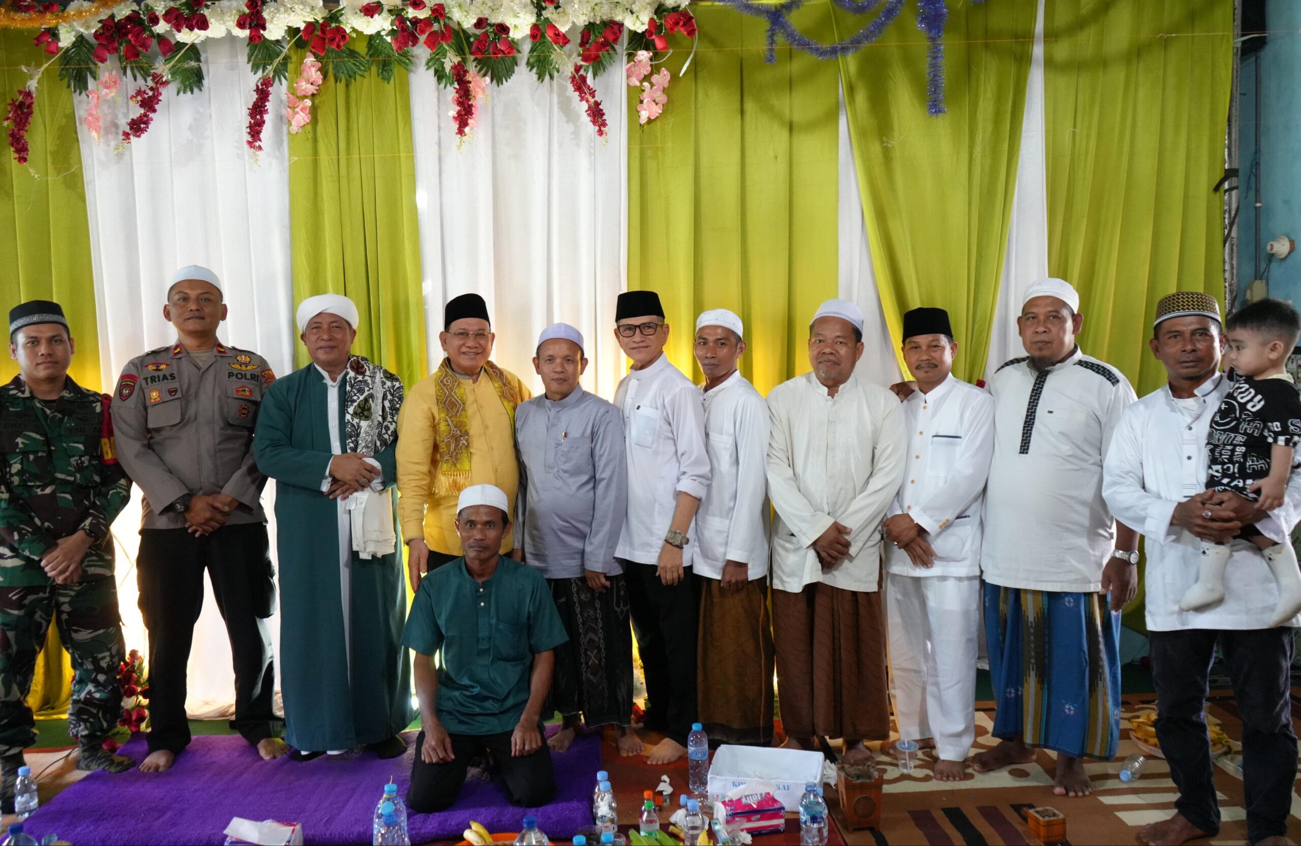 Jamaah Hadiri Haul Syekh Muhammad Samman di Hampang