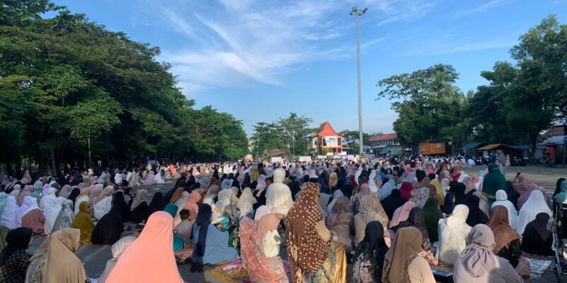 Ribuan Jamaah Salat Idul Adha di RTH Kamboja Banjarmasin