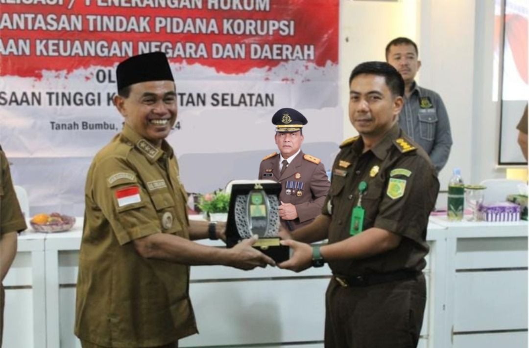 Kejati Kalsel Gelar Penerangan Hukum di Kabupaten Tanah Bumbu, Dibuka Bupati HM Zairullah Azhar