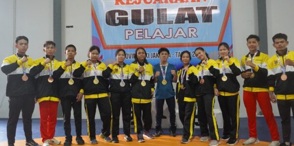Tim Gulat PPLPD Kalsel Sabet Enam Emas di Ajang Nasional
