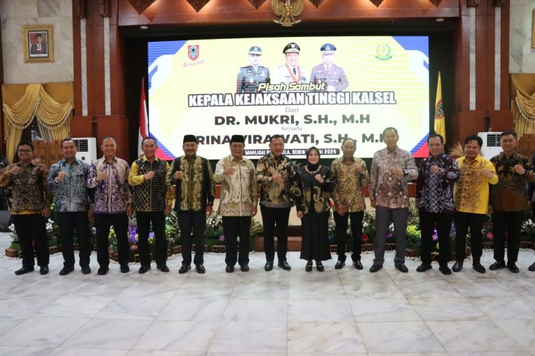 Pisah Sambut Kajati Kalsel, Mukri Terkesan Paman Birin