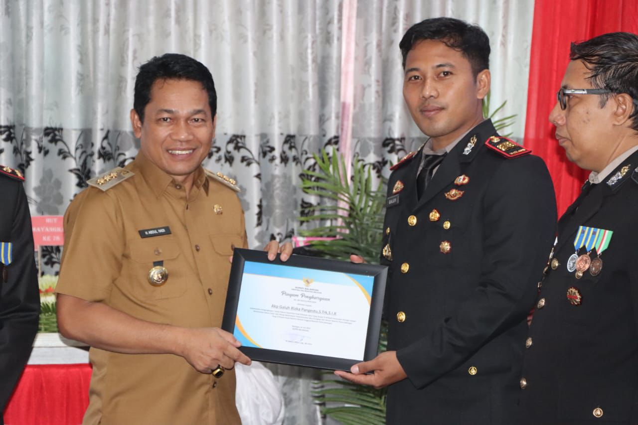 Satreskrim Polres Balangan Dapat Penghargaan Setelah Ungkap Pencurian Mobil