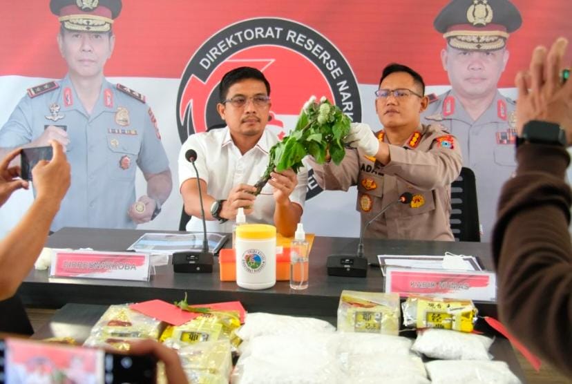 Polisi Amankan Terduga Pengedar Kecubung alias Pil Putih