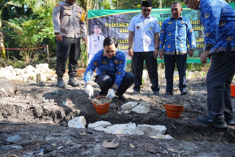 Bupati HST Hadiri Pembangunan Gudang Penampungan Lump di Desa Pauh