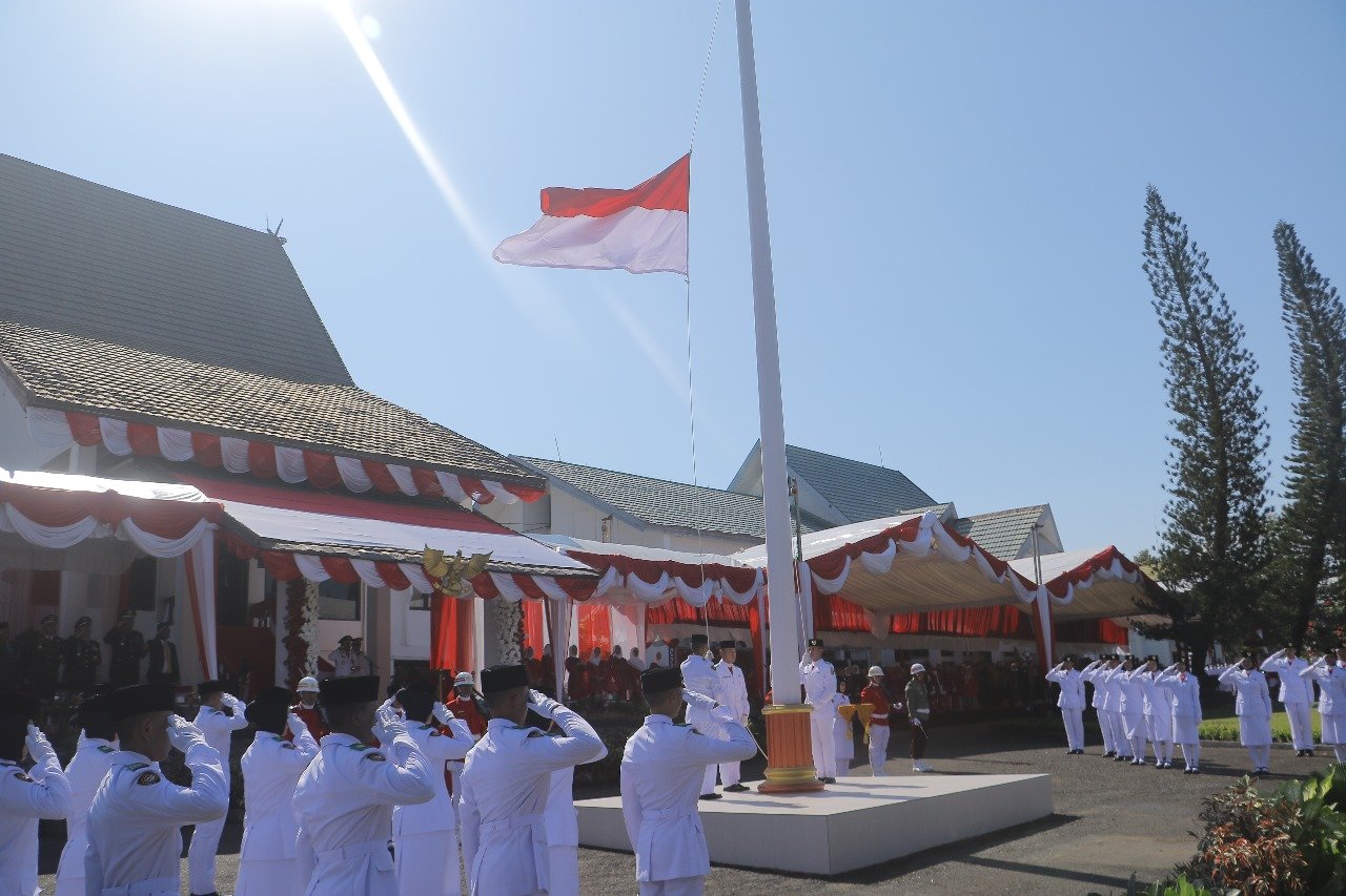 HUT ke-79 Kemerdekaan RI: Pj Bupati Tanah Laut Ajak Semua Elemen Bangkitkan Semangat Baru