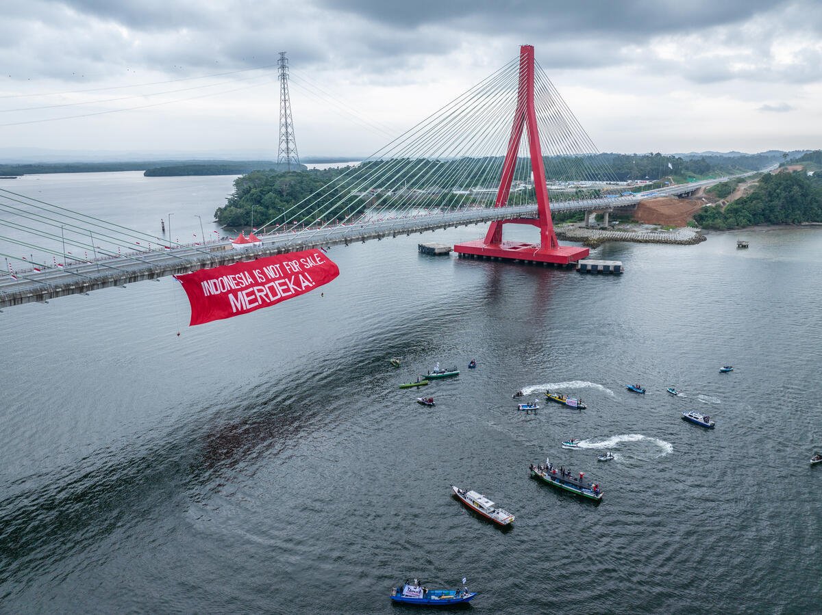 Saat HUT RI di IKN, Aktivis Demo “Indonesia Is Not For Sale, Merdeka!”