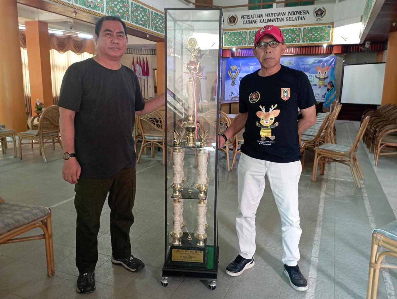 Piala Bergilir Presiden Republik Indonesia Porwanas XIV 2024 Tiba di PWI Kalsel