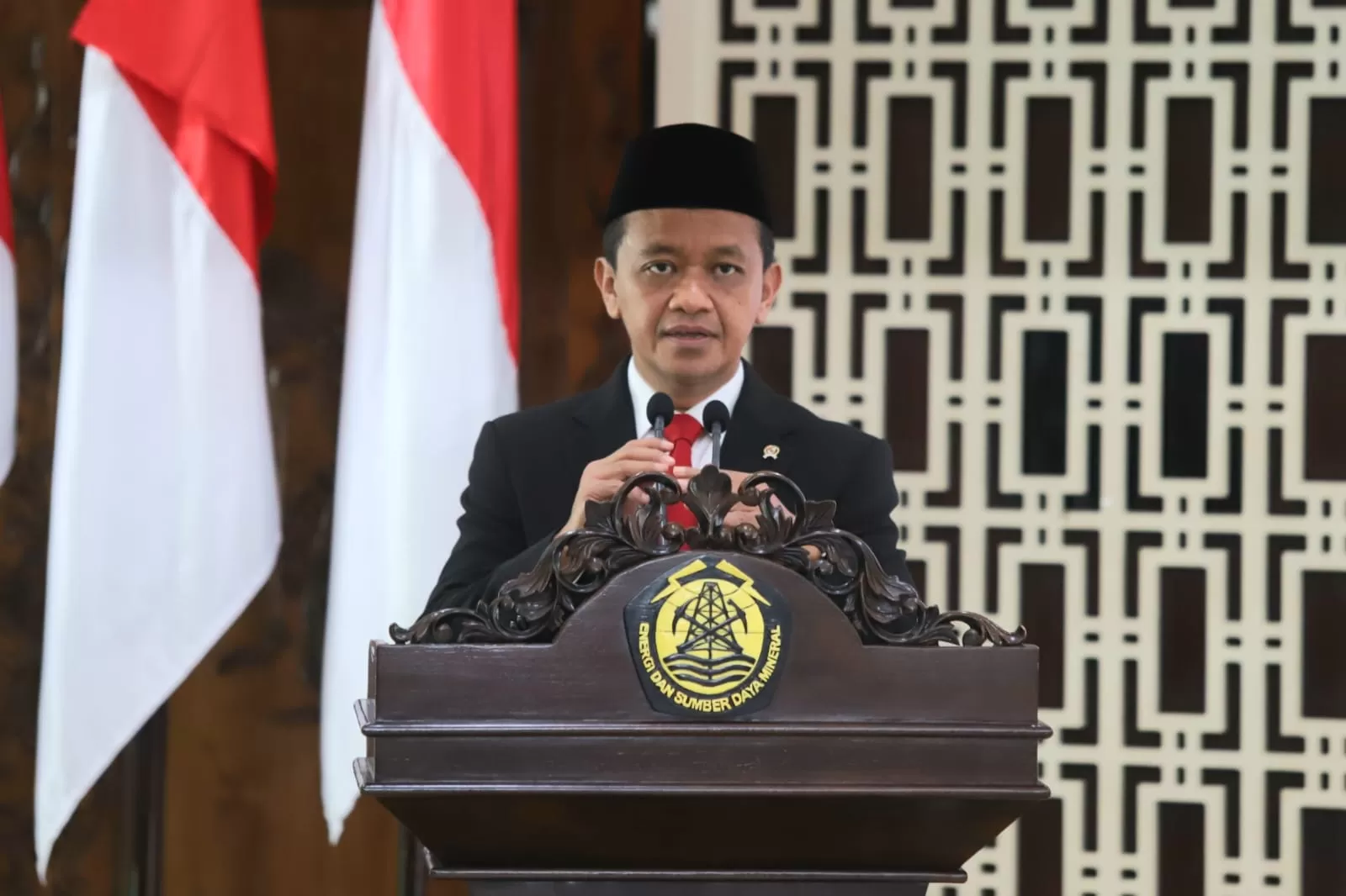 Bahlil Serahkan Investasi di IKN kepada Rosan Roeslani