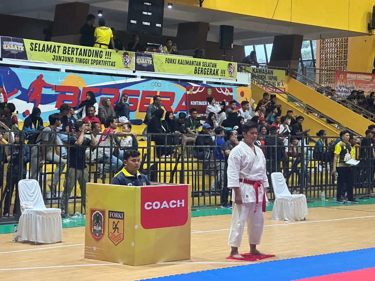 Bripda Rakhul Raih Emas Kejurprov Karate Piala Acil Odah