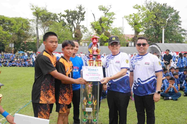 Disdik HST Tutup Kompetisi Bupati Cup Sepakbola dan Bola Voli Antar Pelajar