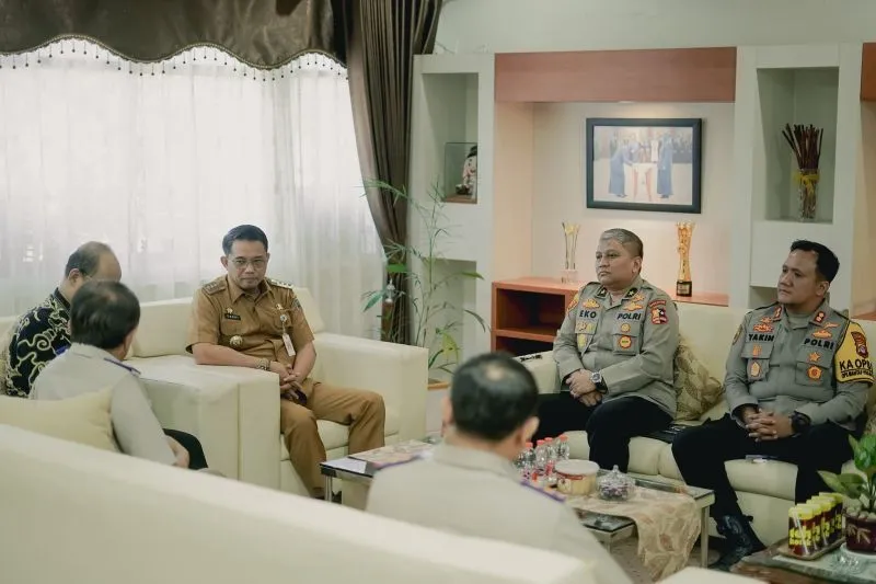 Pj Bupati HSS dan BPN Kalsel Bahas Redistribusi Tanah