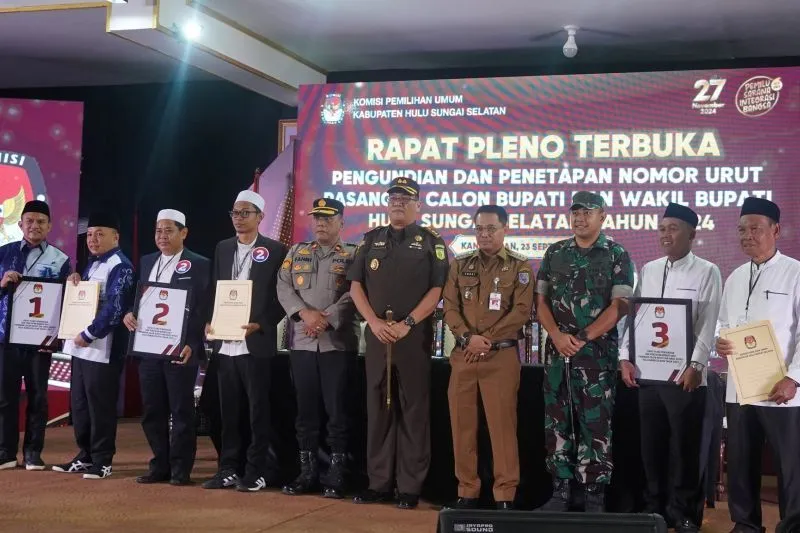Pj Bupati HSS Hadiri Pengundian Nomor Paslon Pilbup HSS