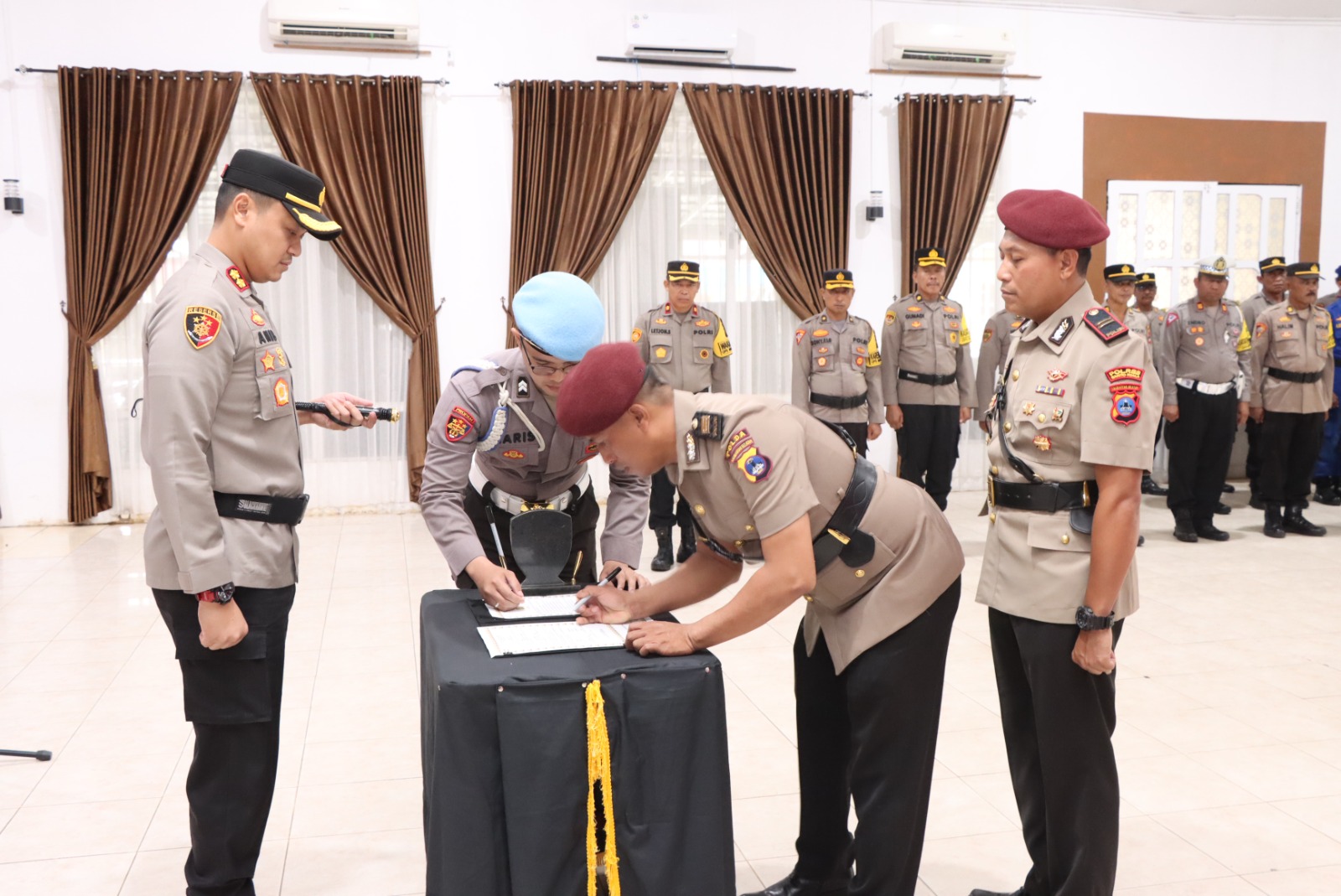 KAPOLRES BATOLA PIMPIN SERTIJAB KASAT RESERSE NARKOBA