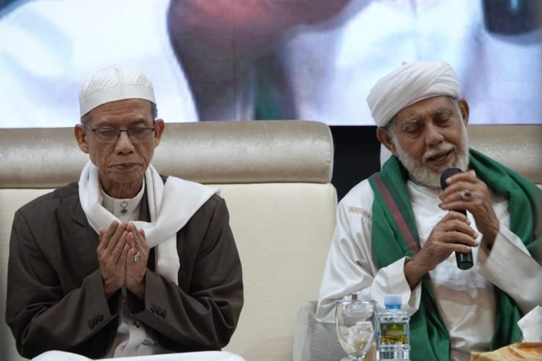 Tausiyah Gema Maulid, Guru Mukri Yunus Berpesan Jangan Terlalu Perhitungan soal Pemberian