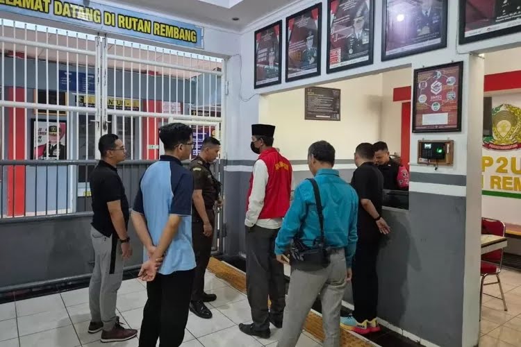 Kades Asmuni Dijebloskan ke Penjara atas Dugaan Penggelapan Dana Desa Rp247 Juta