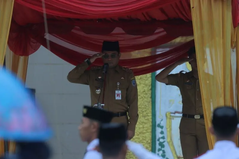 Pj Bupati HSS Pimpin Upacara Hari Santri Nasional