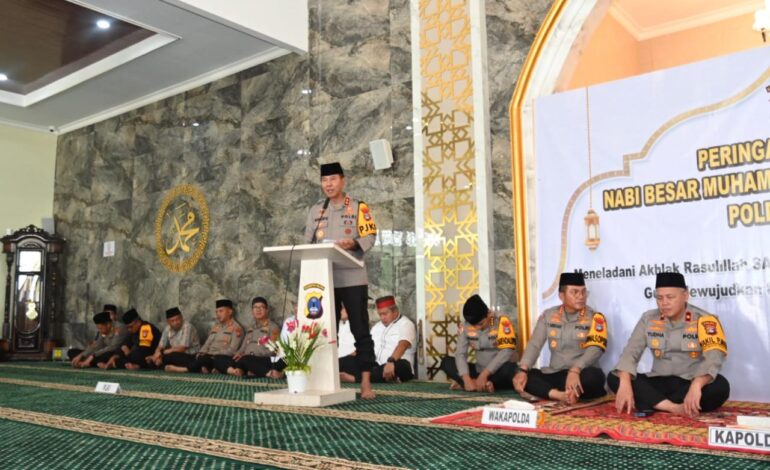 Polda Kalsel Peringati Maulid Nabi Muhammad SAW 1446 H di Masjid Riyadhus Shalihin