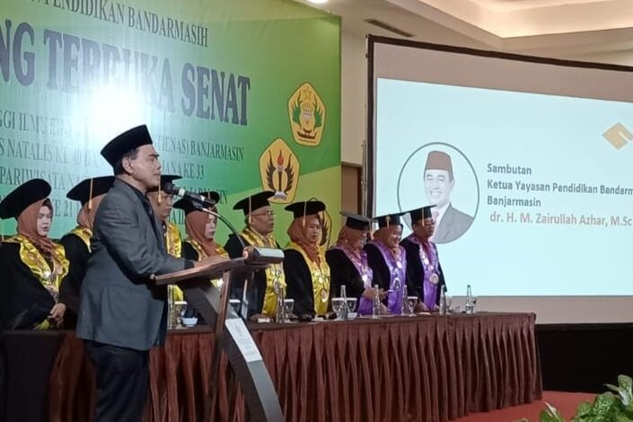 Bupati Tanah Bumbu Hadiri Wisuda STIE Nasional dan Akparnas di Banjarmasin