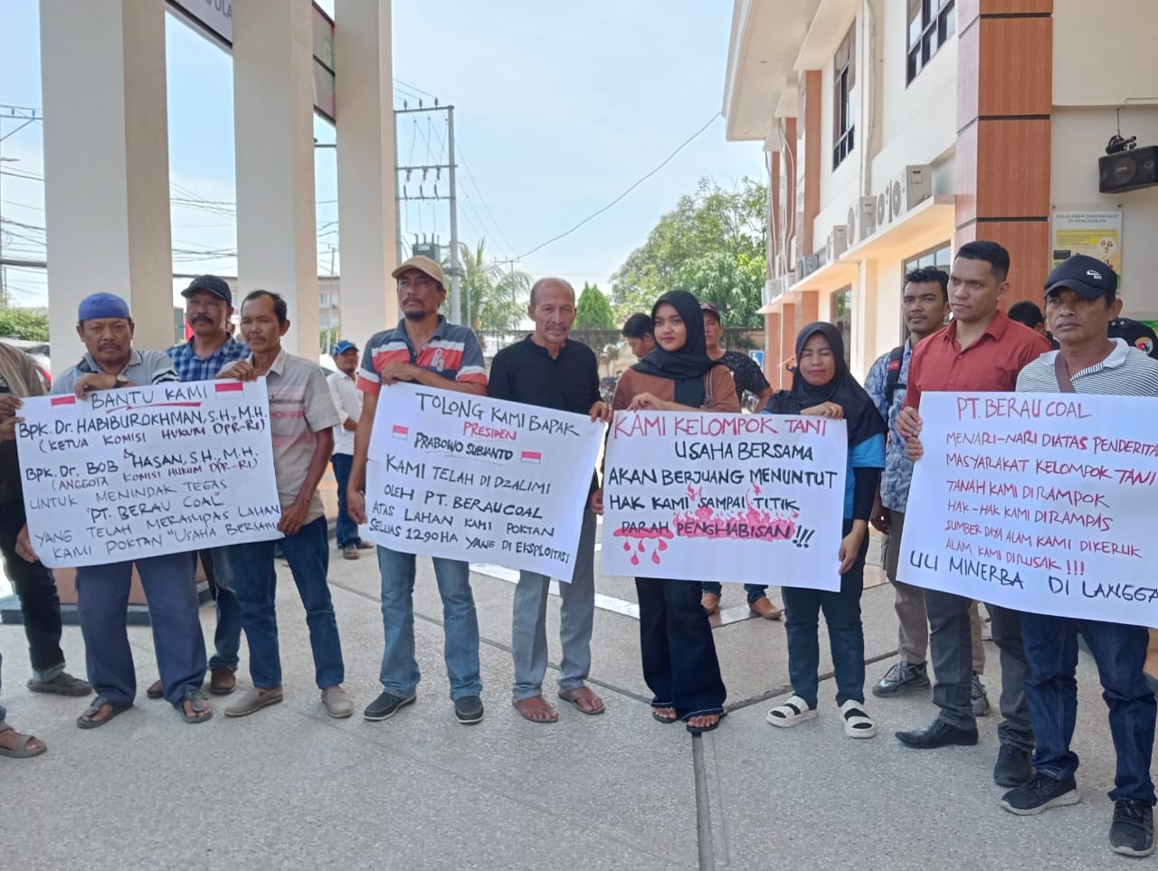Sidang Perdana Gugatan Konflik Lahan Petani Melawan Berau Coal