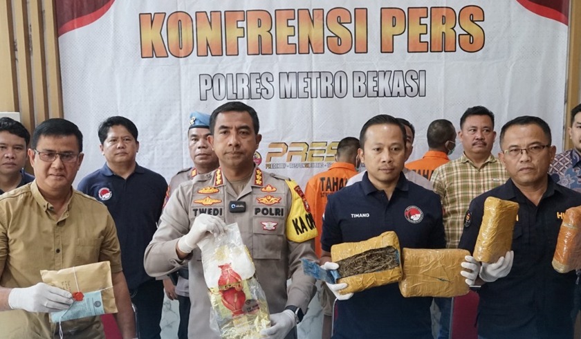 Empat Kurir Sabu dan Ganja Senilai Rp7 Miliar Ditangkap