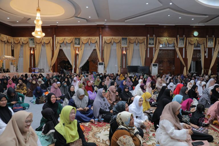 Prof Hafiz Anshari Mengisi Tausiyah Malam ke-32 Gema Maulid Nabi Muhammad