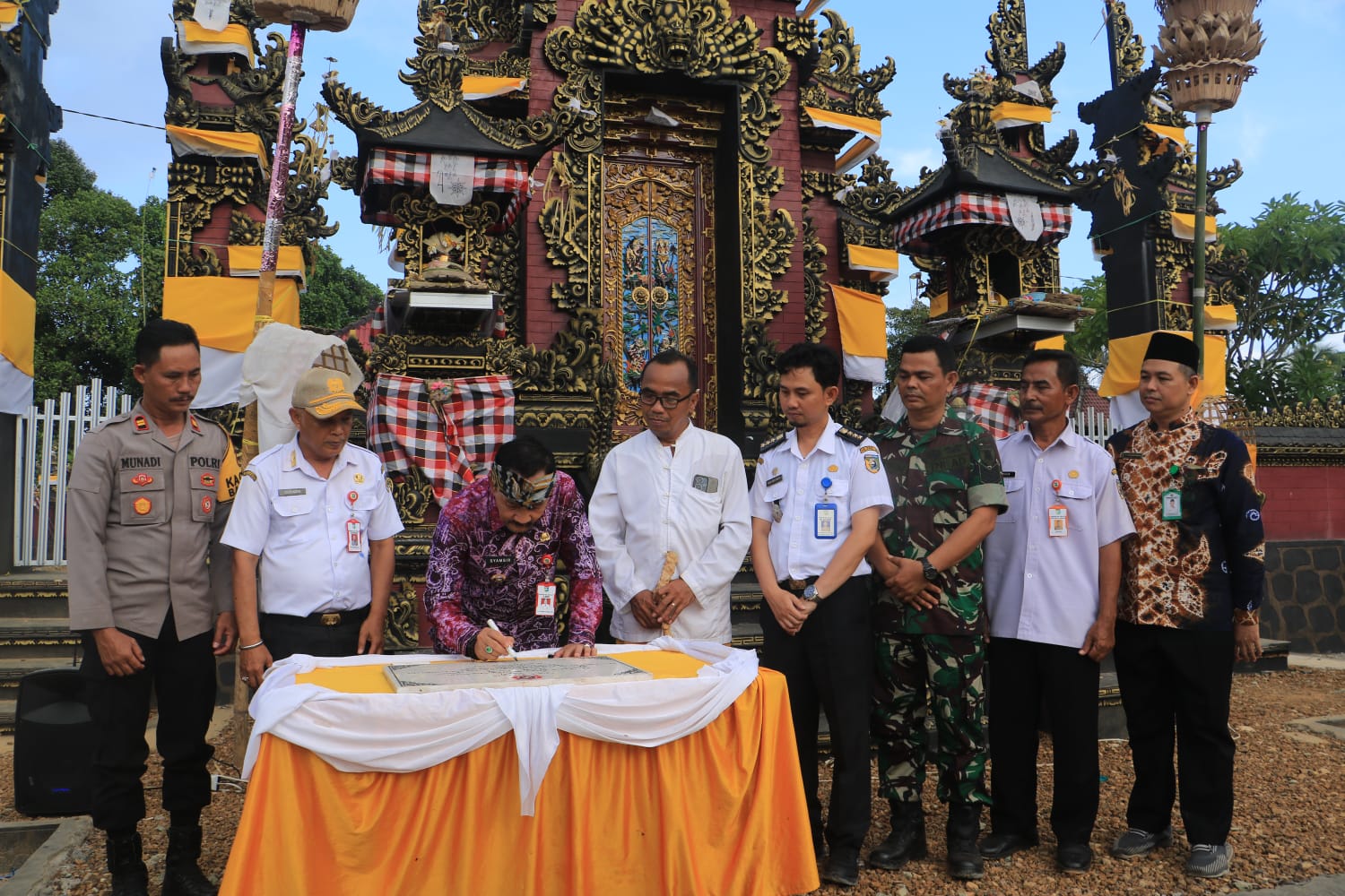 Pj Bupati Tala Resmikan Pura Dalem Prajepati di Desa Tajau Pecah