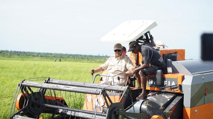 Presiden Prabowo Tinjau Lahan Cetak Sawah 3 Juta Hektare di Merauke