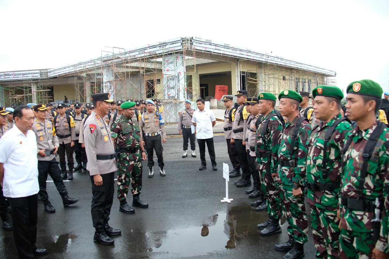 Kapolda Kalsel Melepas 1.000 Personel Pengamanan TPS Pilkada Serentak