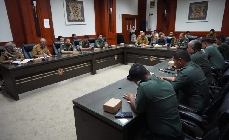 Sekdaprov Kalsel Terima Usulan Pembangunan Gedung Kodam