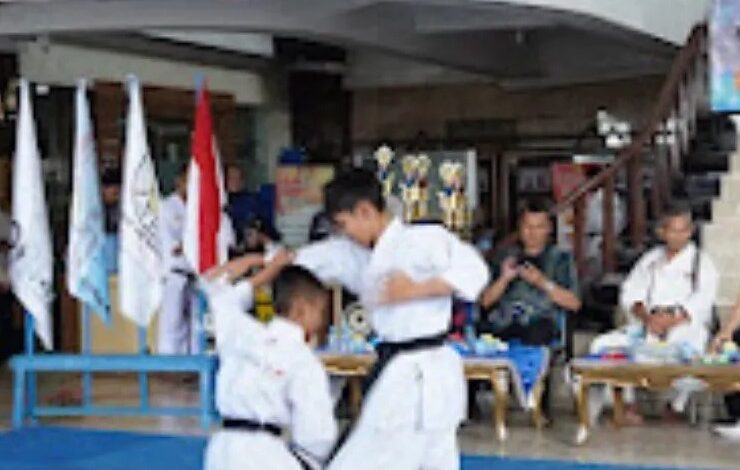 Ratusan Atlet pada Kejuaraan Karate Tradisional di Banjarmasin