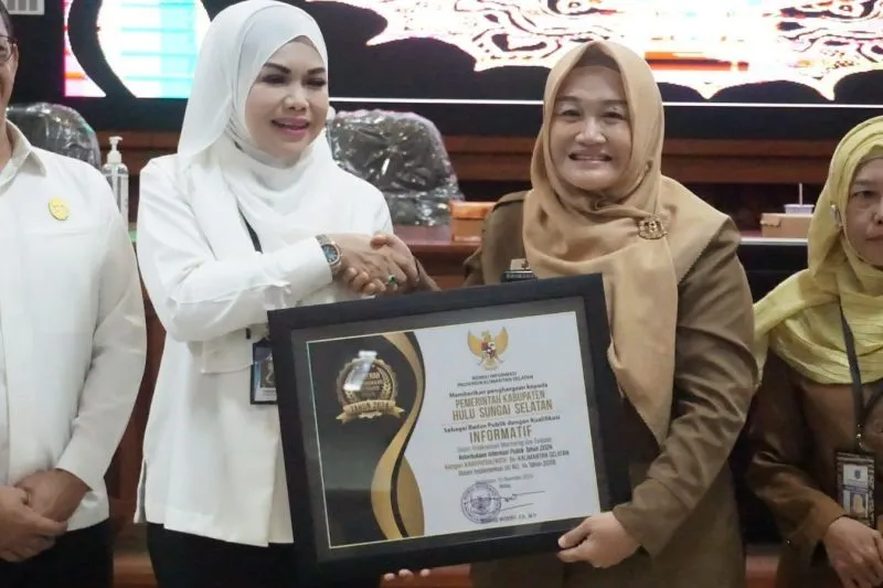 Pemkab HSS Terima Nilai Terbaik Anugerah Keterbukaan Informasi Publik