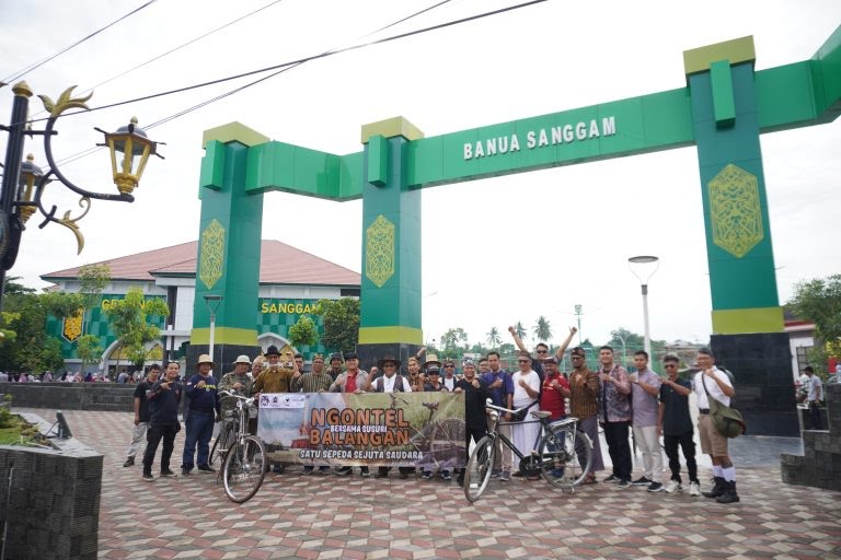 Balangan Coal, PWI, dan Konti Balangan Gelar Gowes Sepeda Onthel