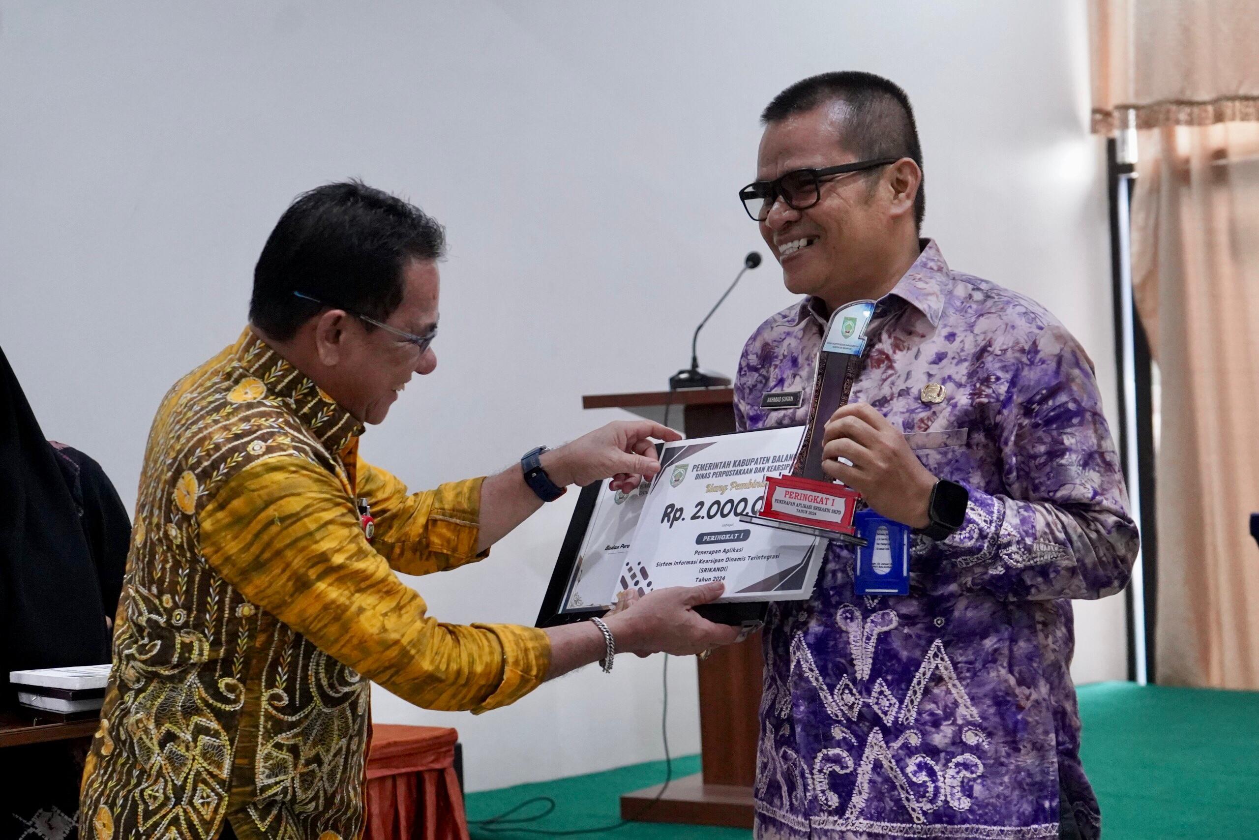 Dispersip Balangan Apresiasi SKPD Terbaik Pengelola Arsip