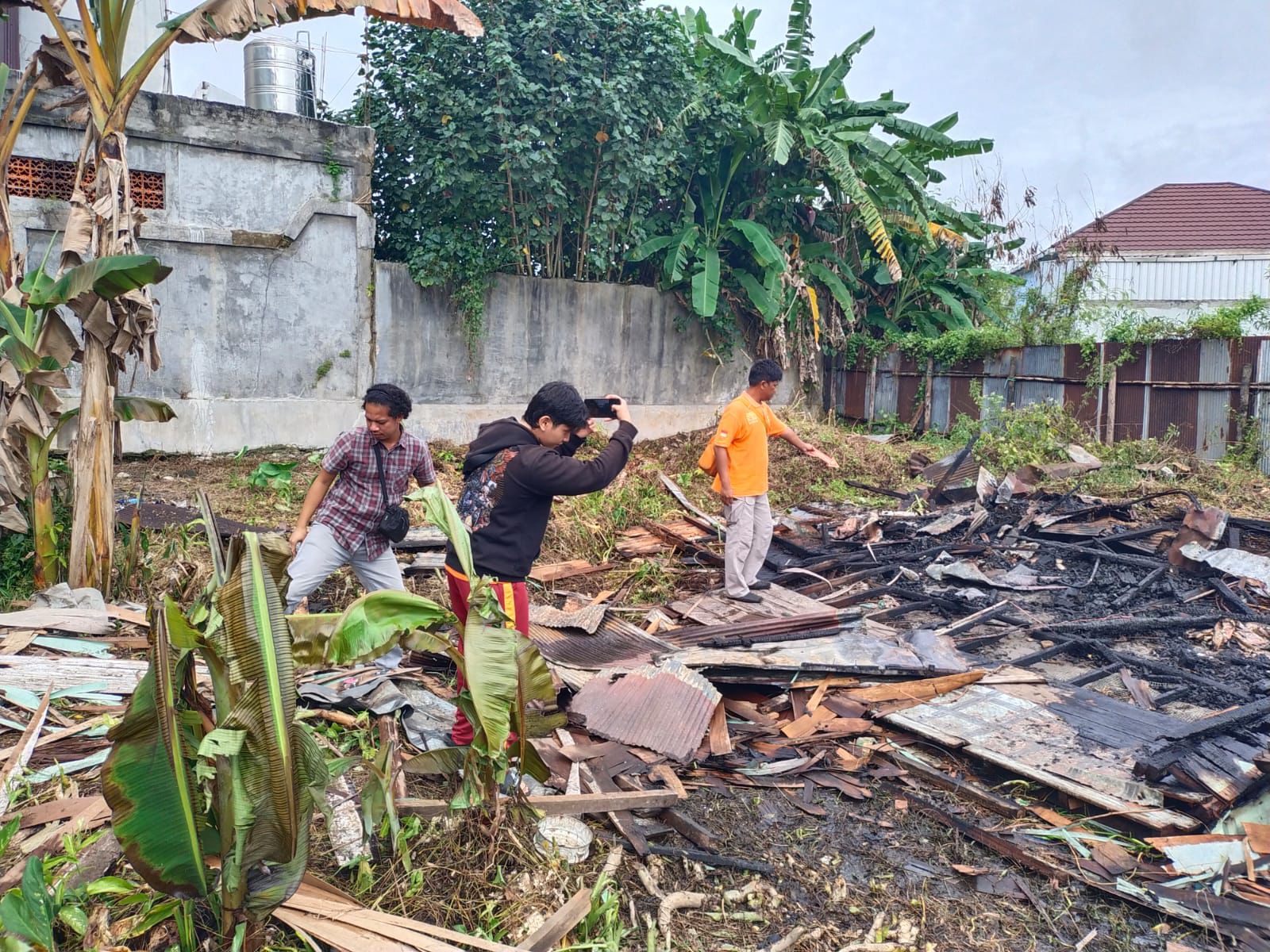 Kebakaran Hebat Hanguskan Rumah Kosong di Palangkaraya
