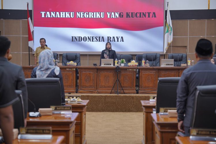 Pemkab Balangan dan DPRD Bahas Satu Raperda di Rapat Paripurna