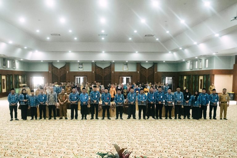161 Anggota Korpri Kalsel Purna Tugas Terima Penghargaan dari Gubernur Kalsel