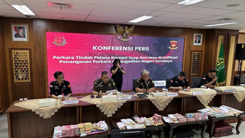 Kejagung Sita Rp21 Miliar dari Rumah RS Eks Ketua PN Surabaya