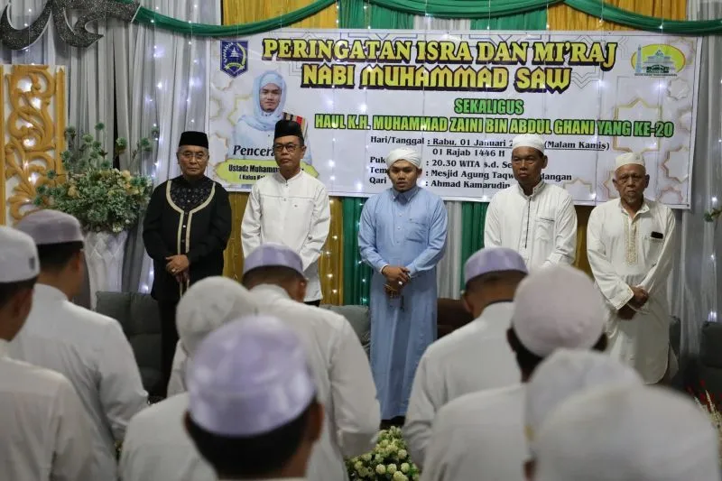Sekda HSS Hadiri Peringatan Isra Miraj Nabi Muhammad Haul ke-20 Guru Sekumpul