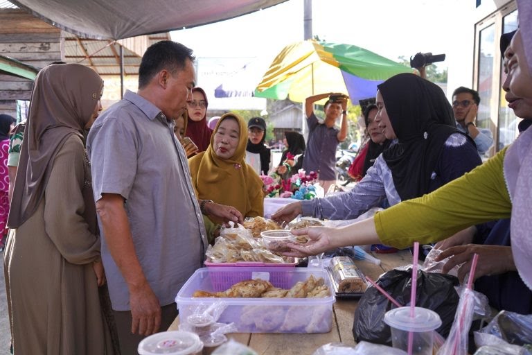 DPRD Balangan Apresiasi Pasar Lokal Inisiasi PEKKA