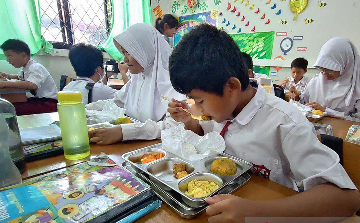 Belum Ada Juknis, Program Makan Bergizi Gratis Ditunda di Palangkaraya